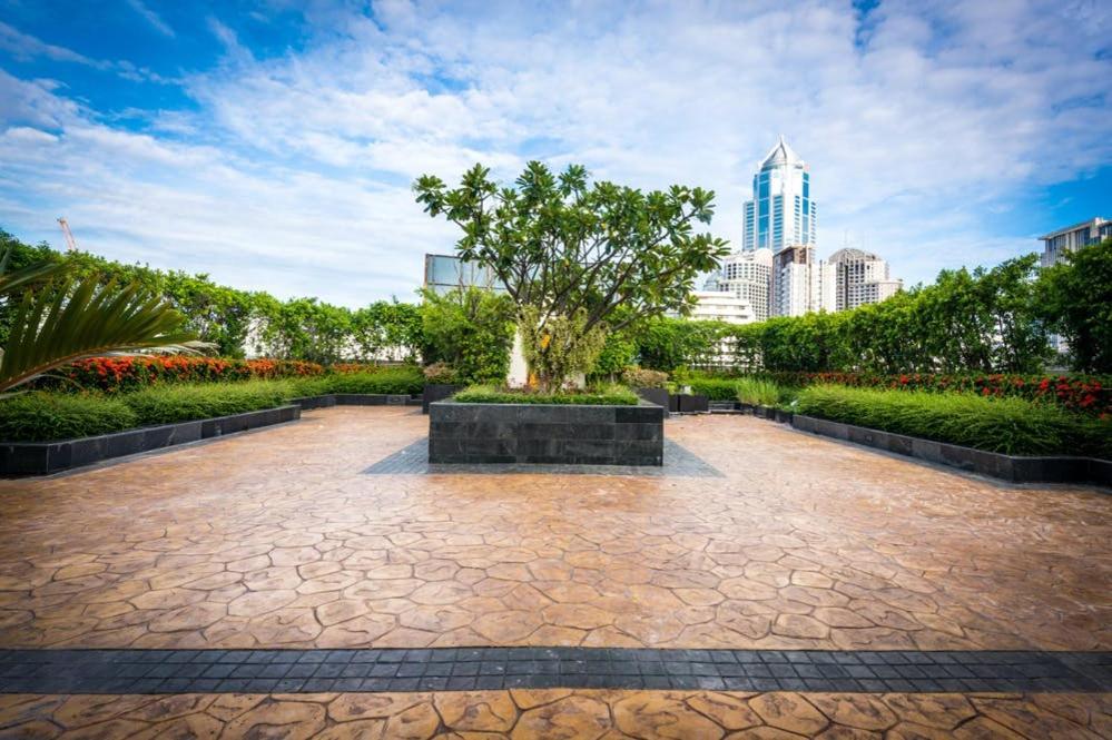 Lohas Residences Sukhumvit 2 מלון 4*