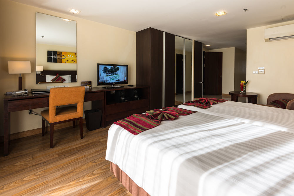 Lohas Residences Sukhumvit 2 4* בנגקוק